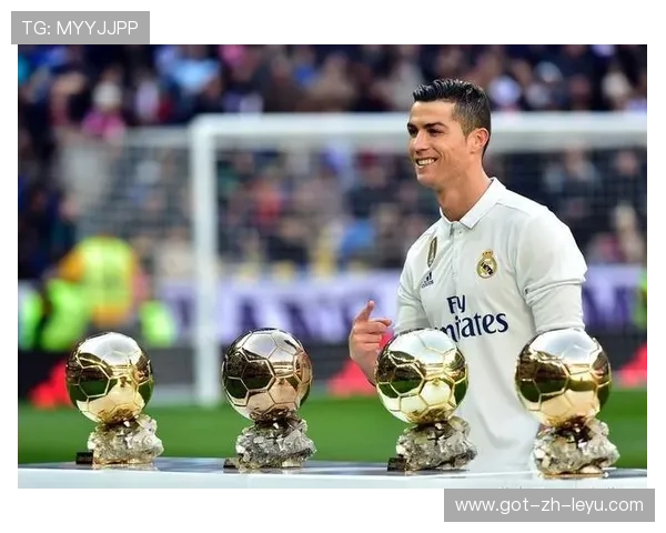 C罗赛后在球场中央独自默哀致敬传奇，c罗出战